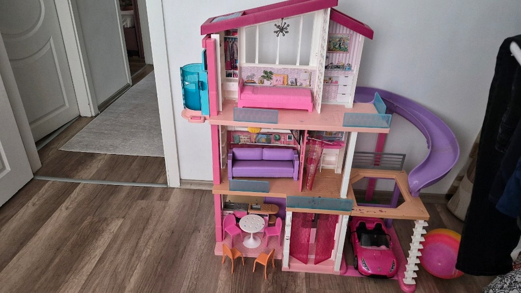 barbie ev - 2