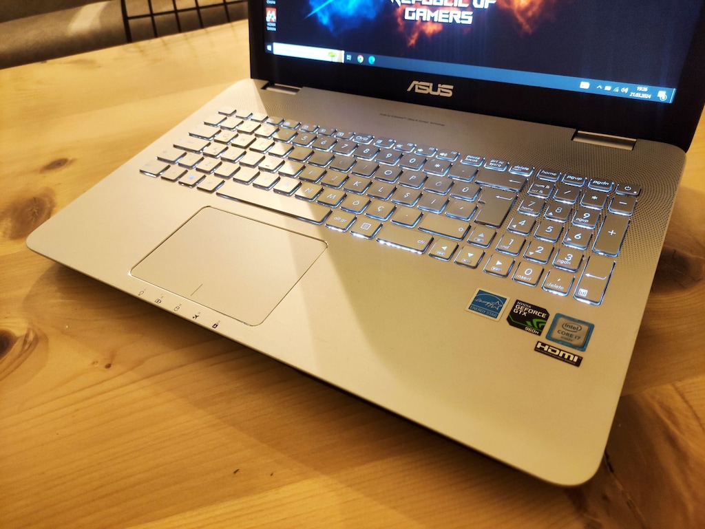 SIFIR GİBİ GÜÇLÜ 1080p İ7! +4GB GTX960M! +16GB RAM! +240GB SSD! - 2