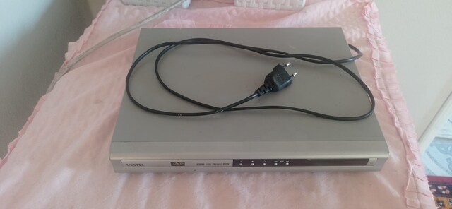 VESTEL DVD PLAYER