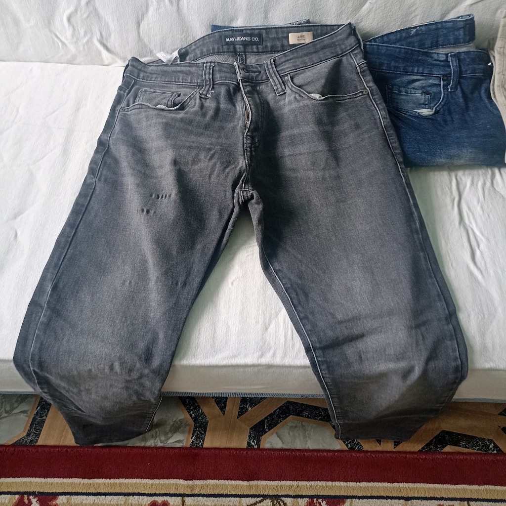 Çeşitli Renklerde ,sıfır ve Az kullanılmış pantolonlar - 19