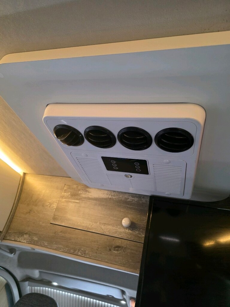 2017 karavan 49000 km - 12
