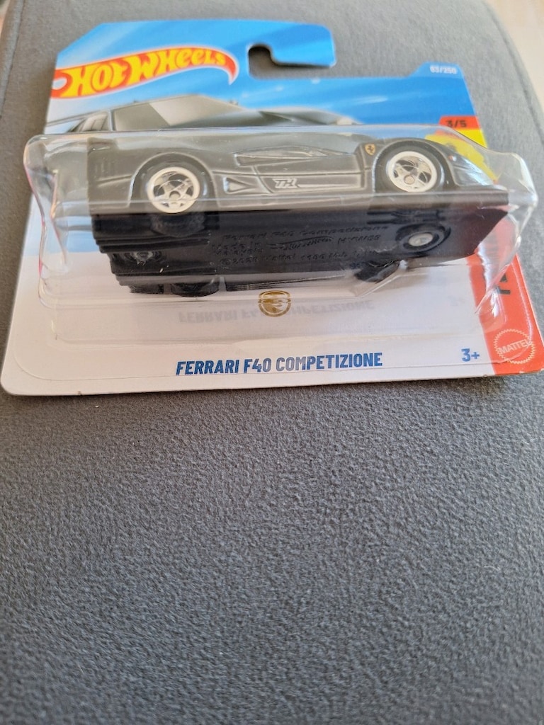 HOTWHEELS FERRARİ F 40 STH - 2