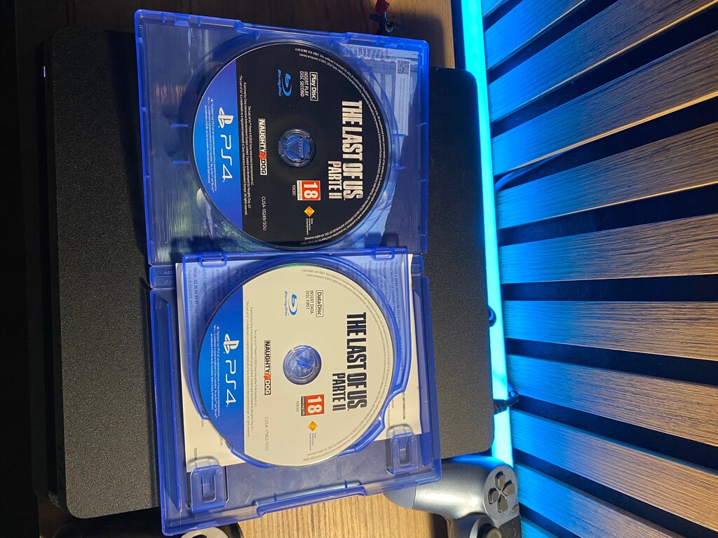 Playstayion 4 Slim - 18