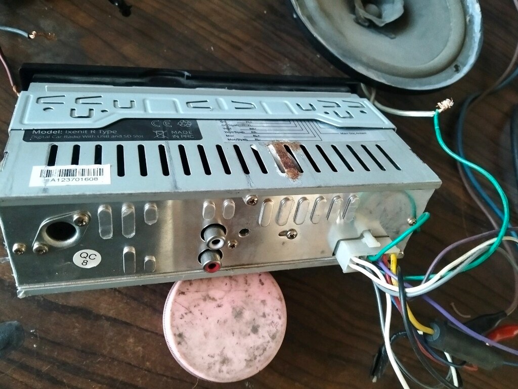 USB girişli amfi çıkışlı 2.el sorunsuz çalsan oto teyip bağlantı dahil - 2