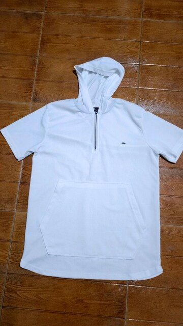 #Kadın tshirt..Likralı kapişonlu..Eni çekilince 52 boyu 72 kolu 21