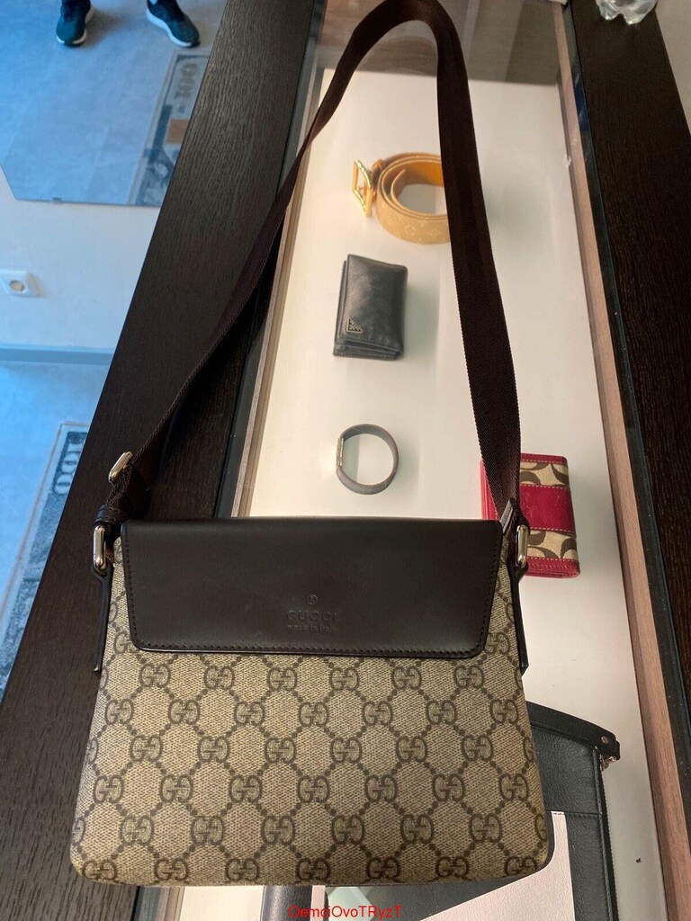 Gucci monogram kol çantası. Yeni gibi!