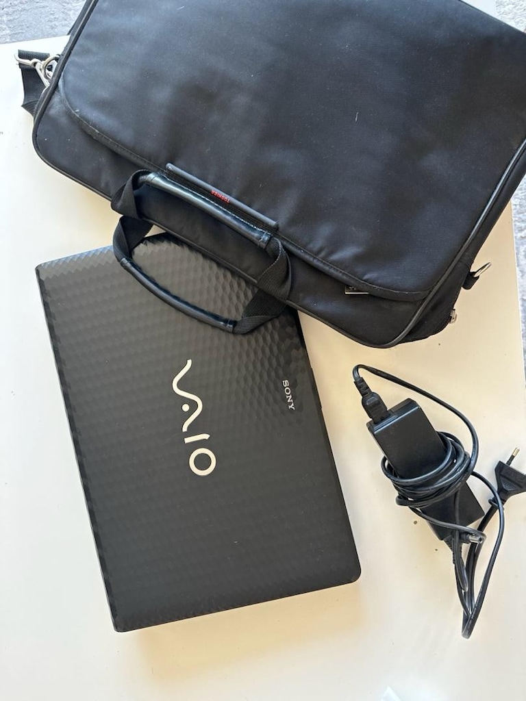 Sony VAIO - 3