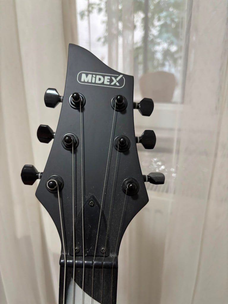 MİDEX FORCE MASİF AĞAÇ ELEKTRO GİTAR H-H AKSESUAR-AKOR-ÇANTALI - 3