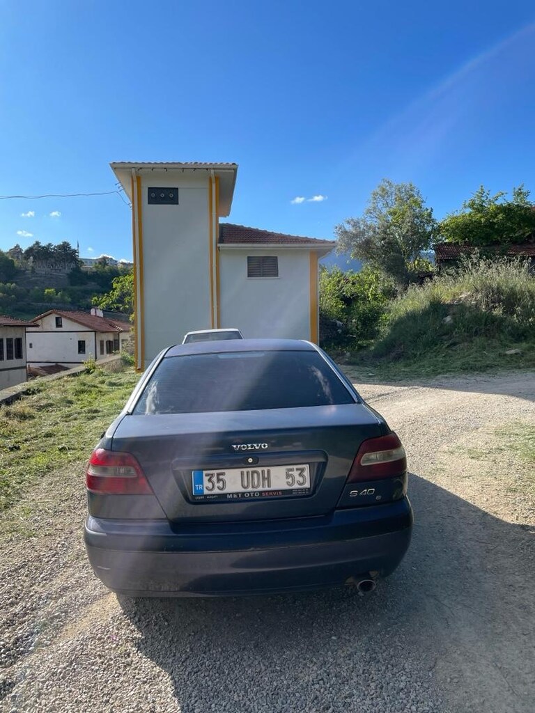 Değişensiz Otomatik Volvo S40 2.0 - 4
