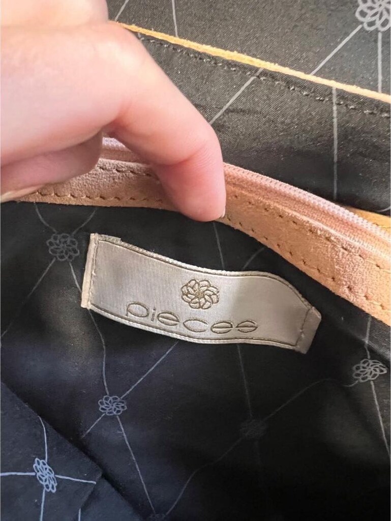 Bej Süet Klapslı Şık Clutch - 4