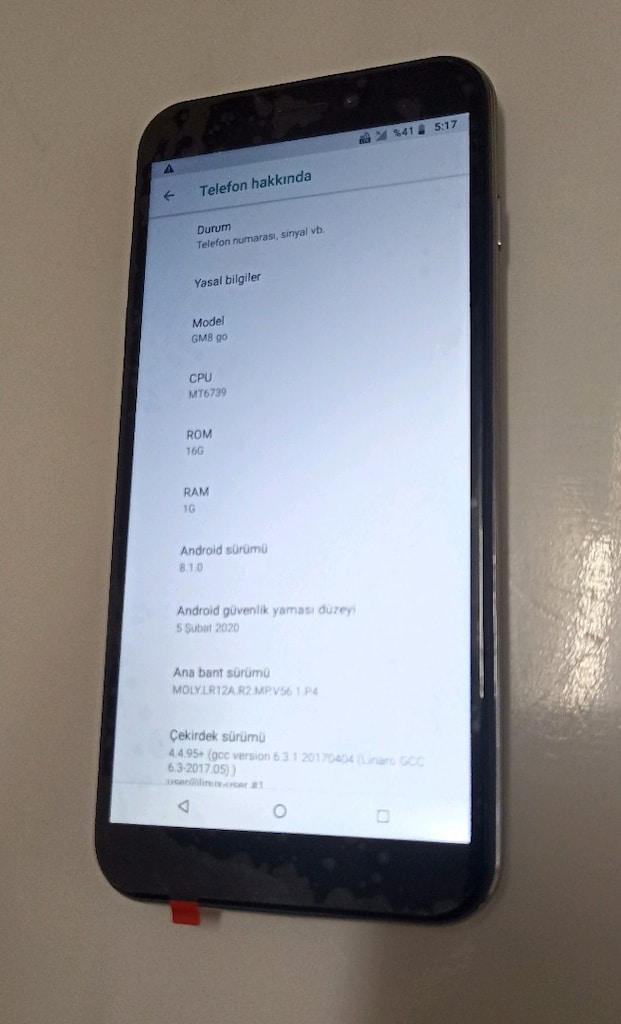General Mobile G8 go - 3