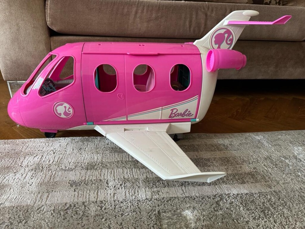 Barbie’nin pembe uçağı - 3