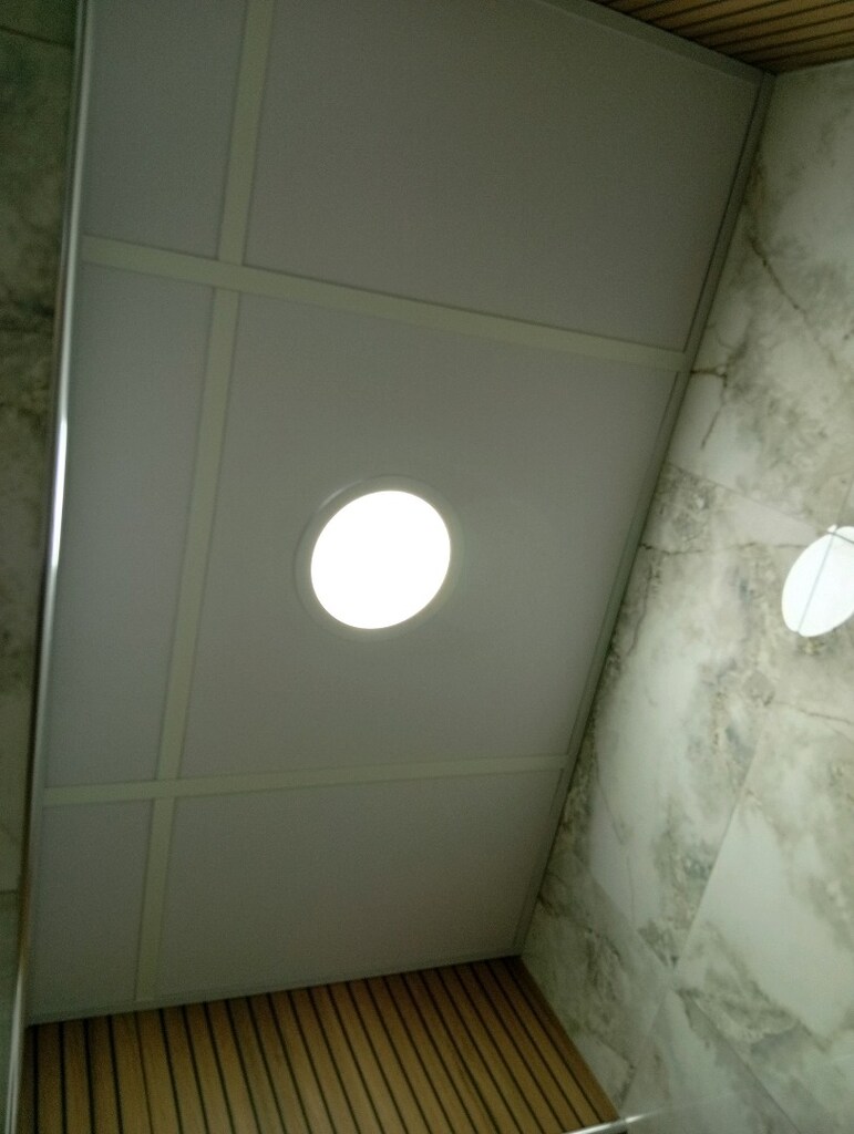 Banyo tavan - 2
