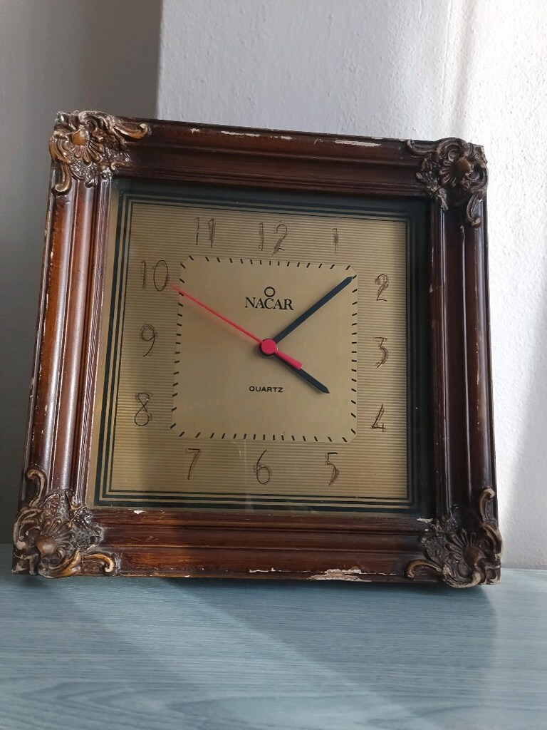 ahşap çerçeveli saat - 5