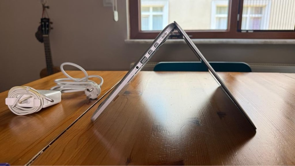 TERTEMİZ RETİNA MACBOOK PRO 13" 500gb SSD - 11
