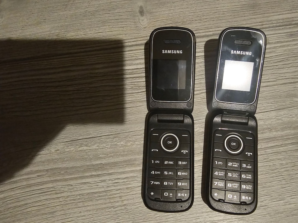Samsung E-1190 Katlanabilir Tuşlu Telefon yurtiçi - 6