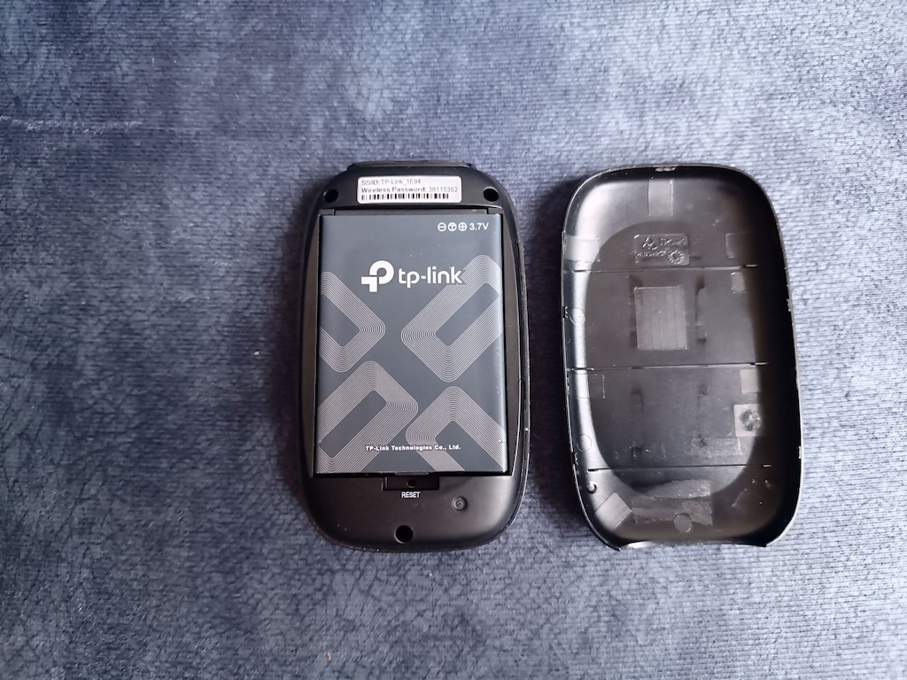 TP-Link 300 Mbps 4G Taşınabilir Modem (M7200) - 4