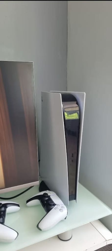 Çift Kollu PlayStation 5 Dijital PS5 - 3