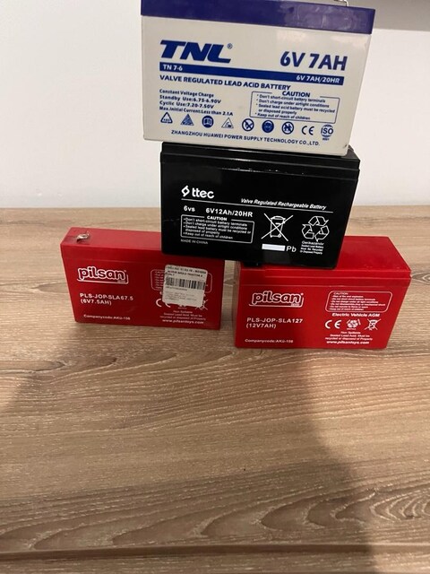 6 volt 12 volt akülü araba aküsü