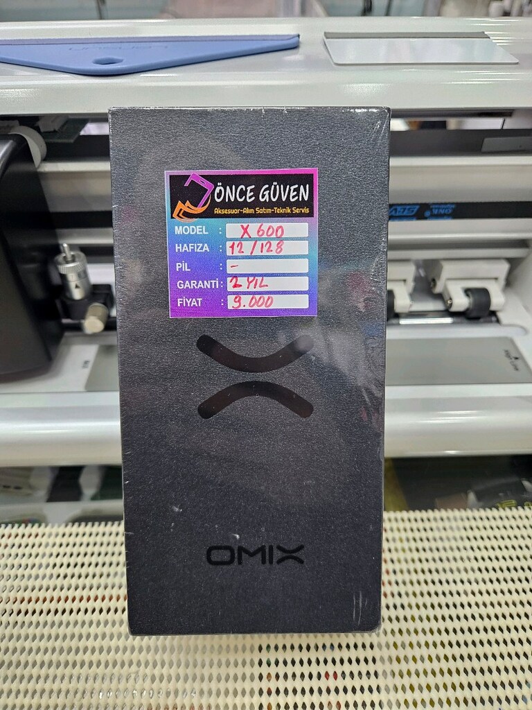 Omix X600 sıfır 2 yıl garantili 12/128 GB - 4