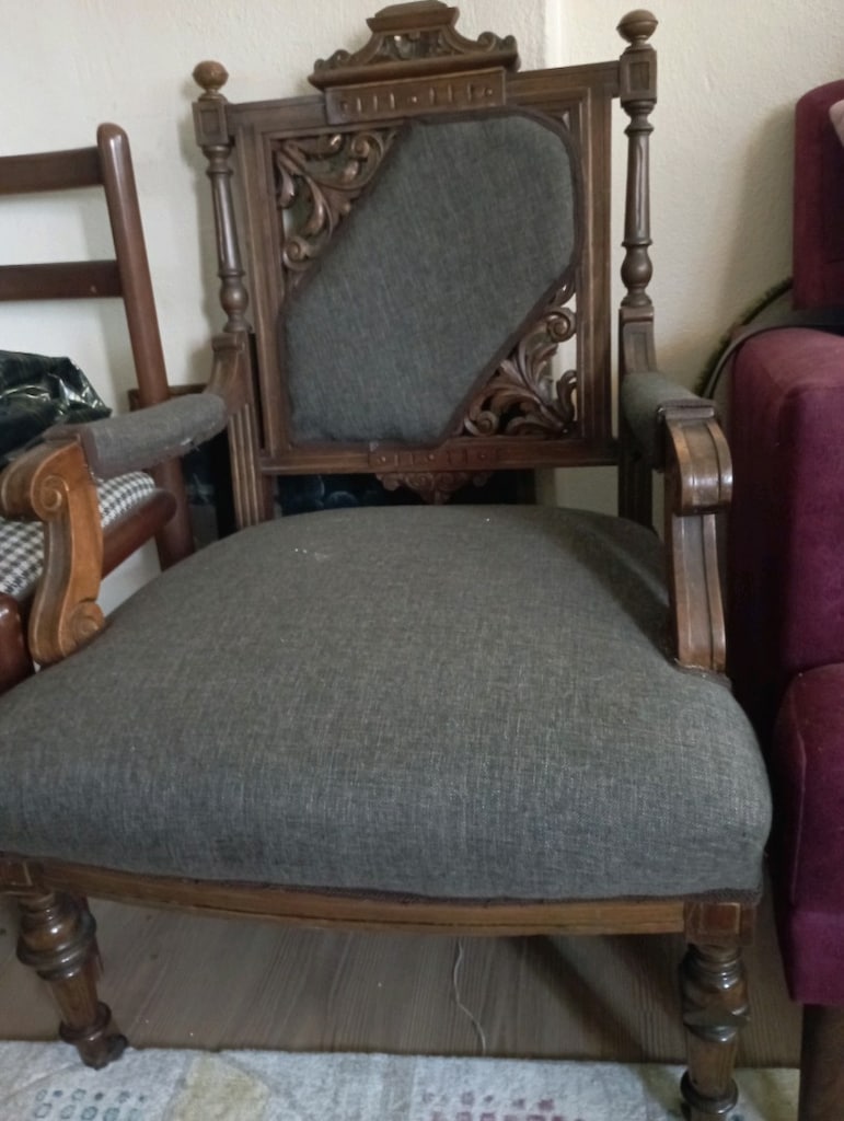 Antika gül ağacı oymalı koltuk takımı. 1 adet 3'lü, 2 adet tekli - 4