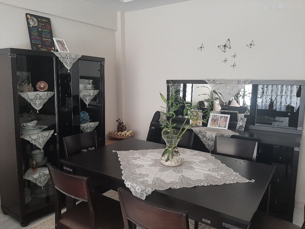 İstikbal Yemek Odası Takımı Masa Sandalye Gümüşlük Konsol