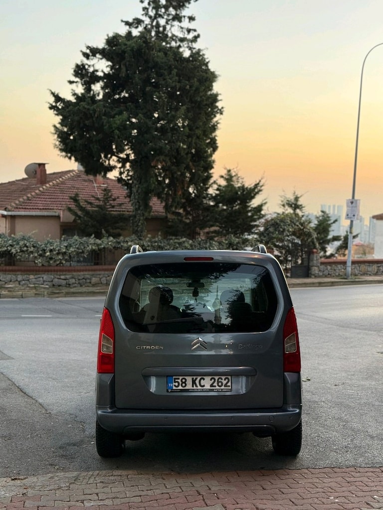 Acil Satılık Temiz Aile Aracı - 5