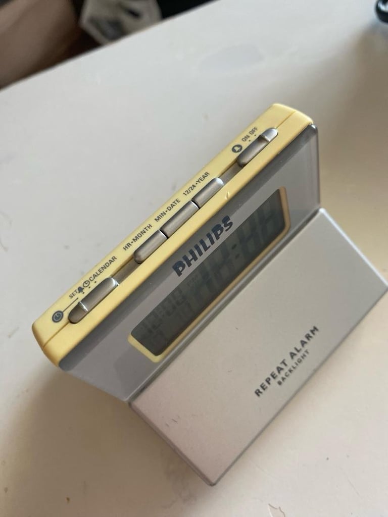 Philips Dijital Masa Saati. Model: AJ110/12 - 3