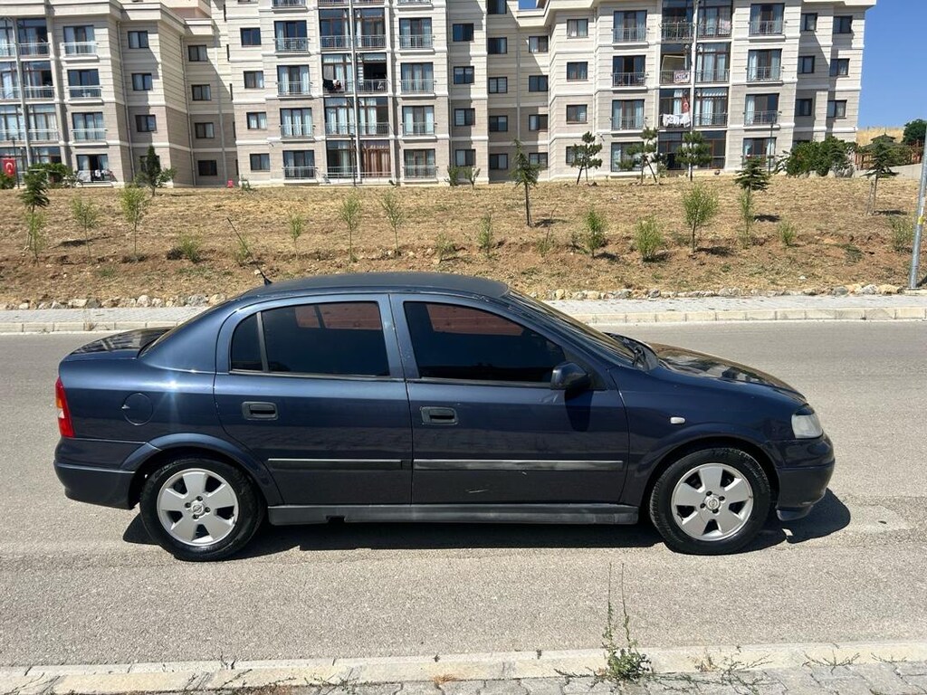 opel astra 2006 model - 3
