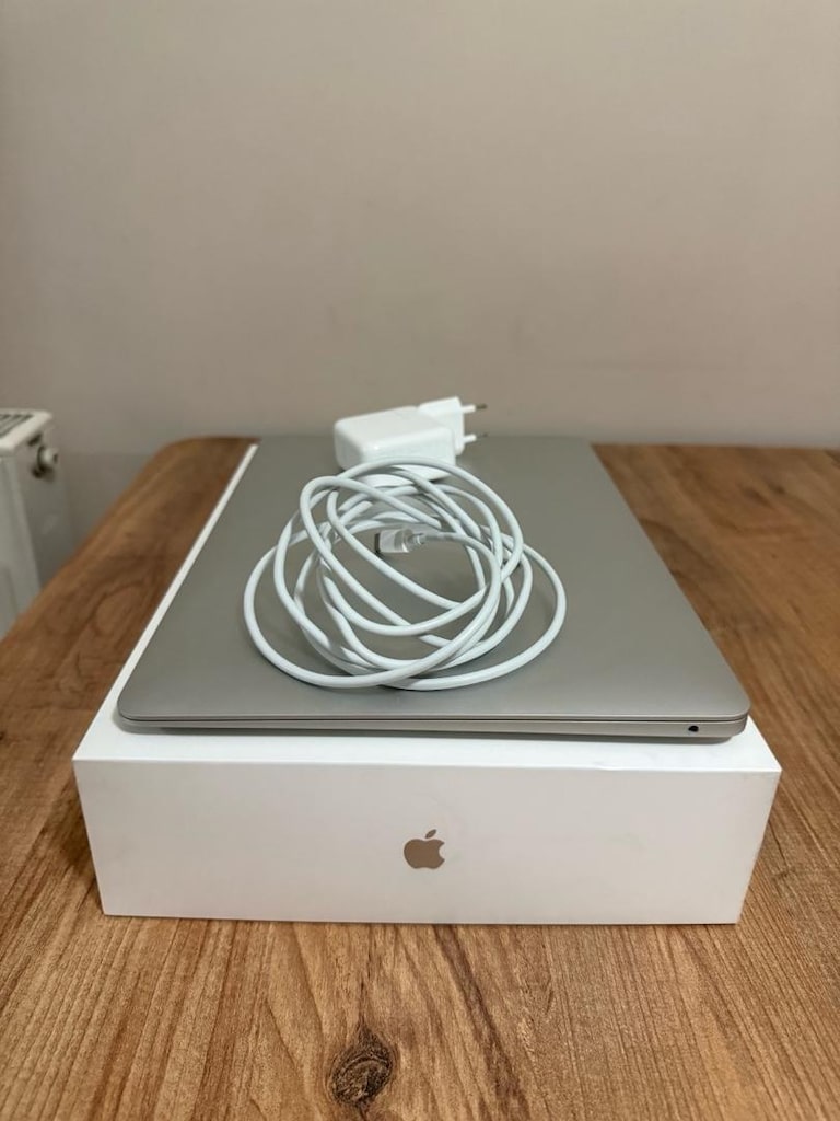 MackBook Air M1 - 5