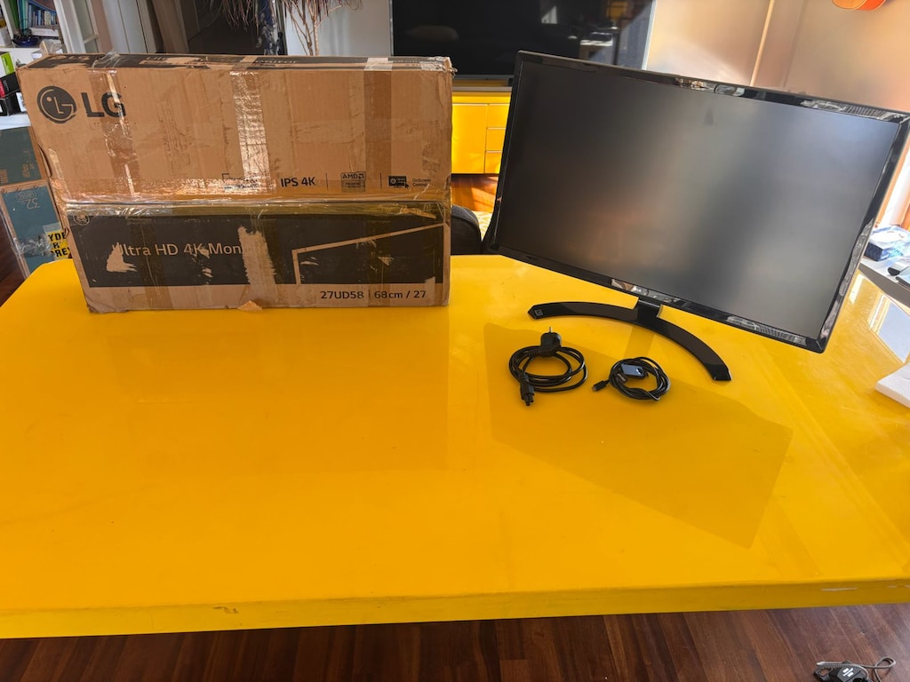 LG 27UD58 27 inç 4K IPS Monitör, Temiz, Kutulu - 2