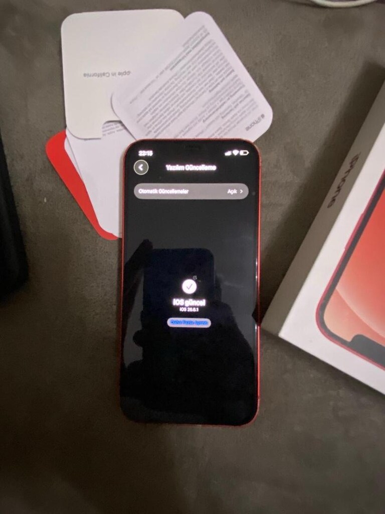 iPhone 12 256GB red kutulu - 2
