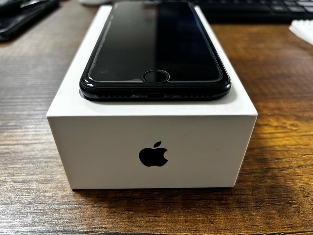 iPhone SE 2.Nesil 64 GB - 7