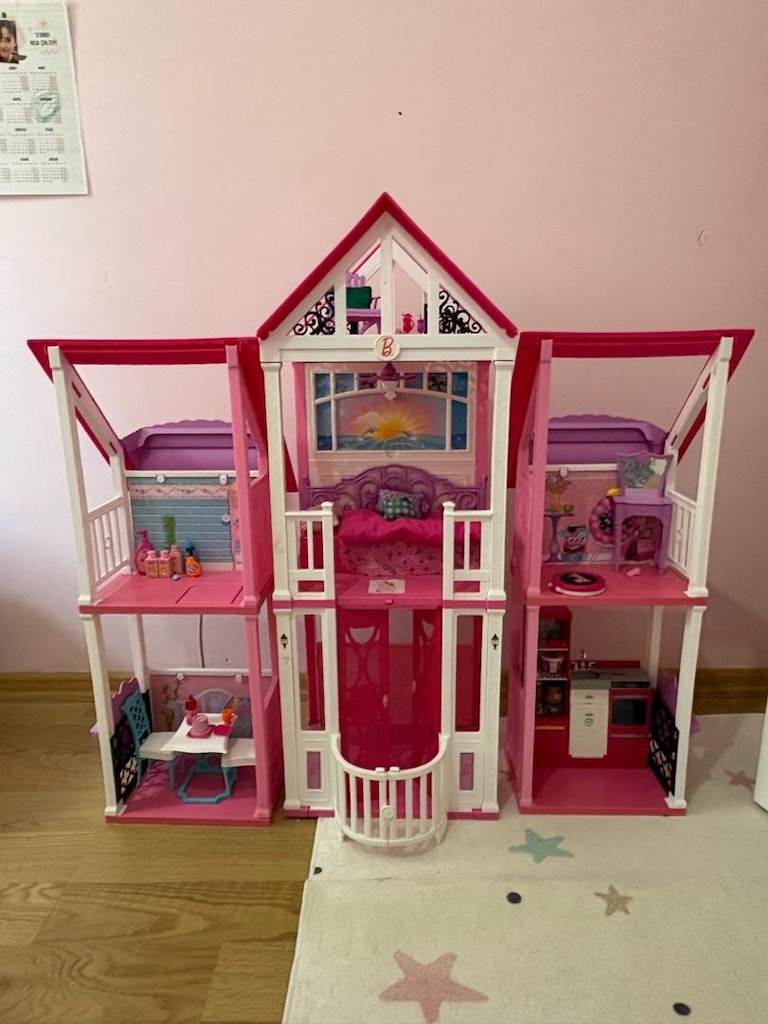 Barbie evi - 7