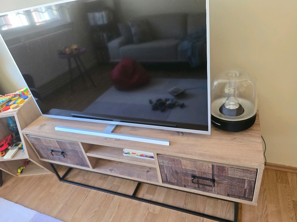 Tv ünitesi