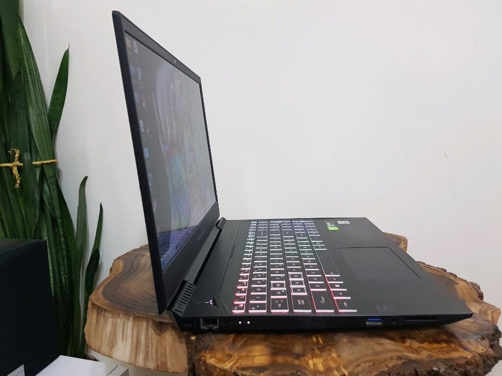 Excalibur i7-10750H GTX 1650 EKRAN KARTI 16 GB DDR4 RAM - 4