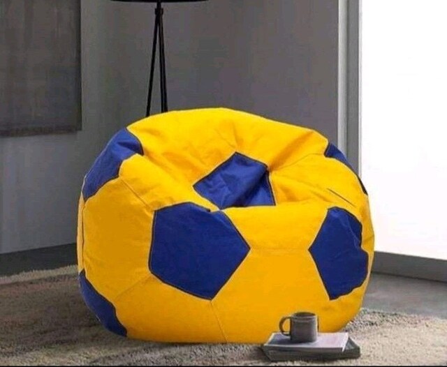ARMUT KOLTUK FUTBOL TOPU