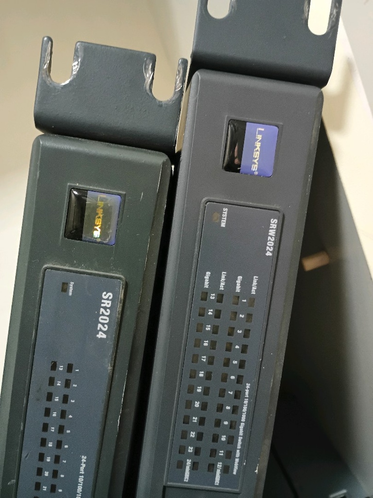 Cisco linksys switch - 6