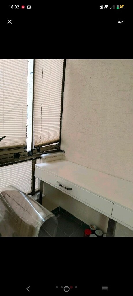 duvara montalanan masa mdf satılık çekmeeceli tezgah olarak kullanılır - 4