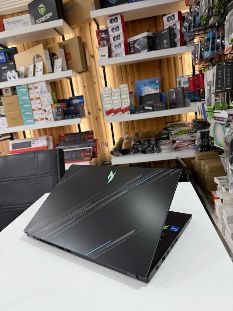 ACER NİTRO V15 LAPTOP / RTX 4050 6 GB - 6