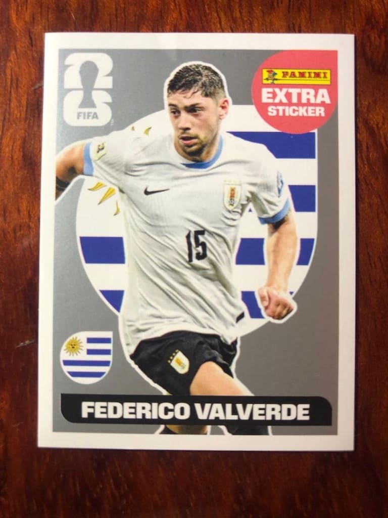 Silver Extra Sticker Federico Valverde - 3