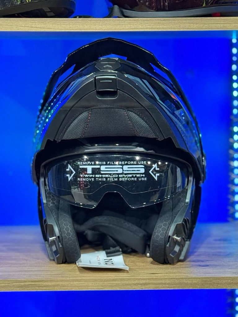 NCR Çene açılır Kask - 4