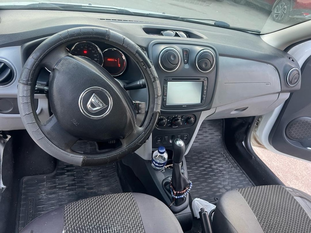 2014 Dacia Sandero - 10