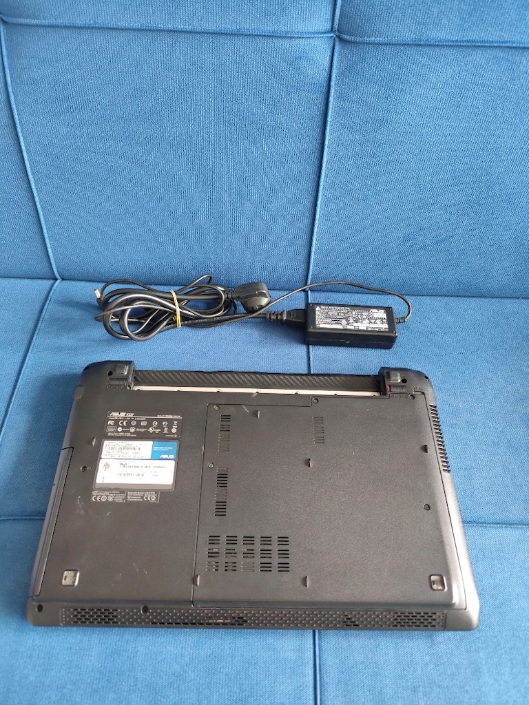 Asus Laptop İ3 İşlemci 4 GB Ram + 320 GB HDD Hafıza - 9