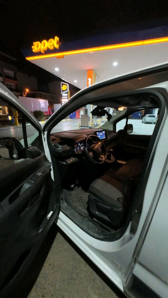 2024 Berlingo 1.5 BlueHDi Feel (100 HP) - Katlanır Ayna bakımlı - 6