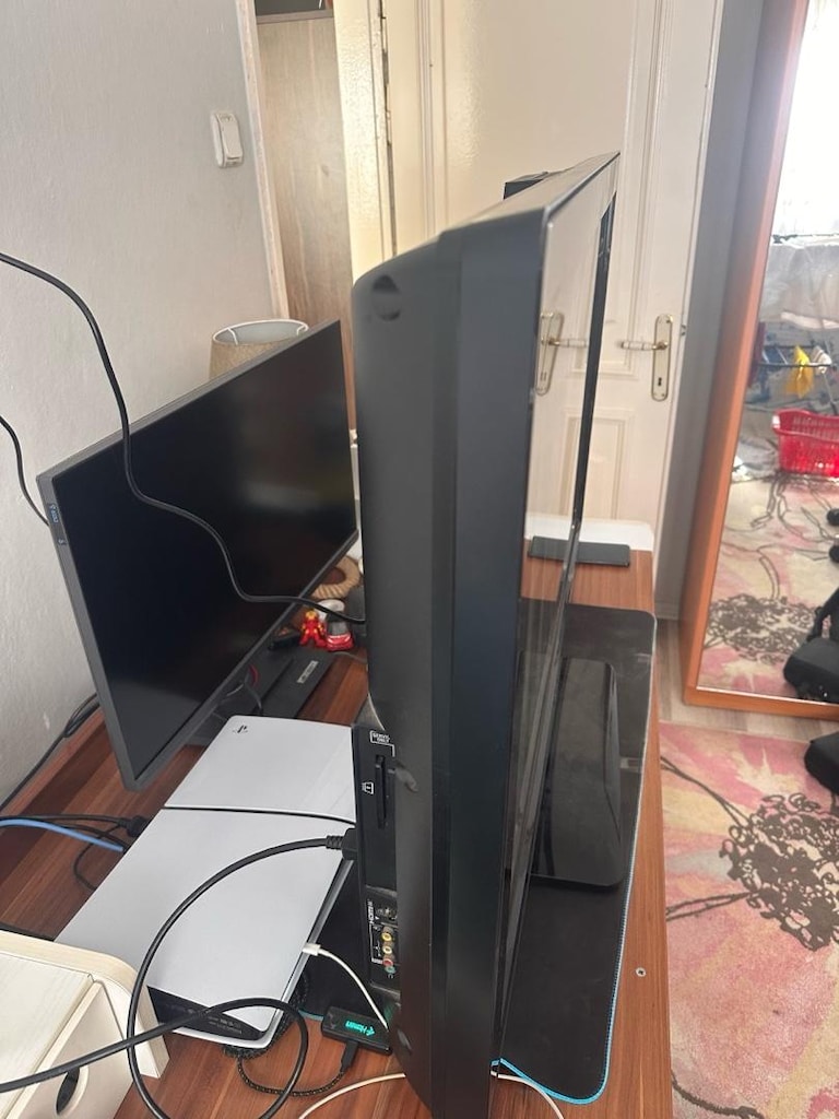 Sony KDL 40S4000 Tv - 3