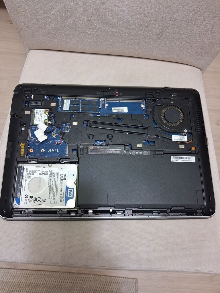 HP EliteBook 840 G1 (i5/8GB/500GB) - 4
