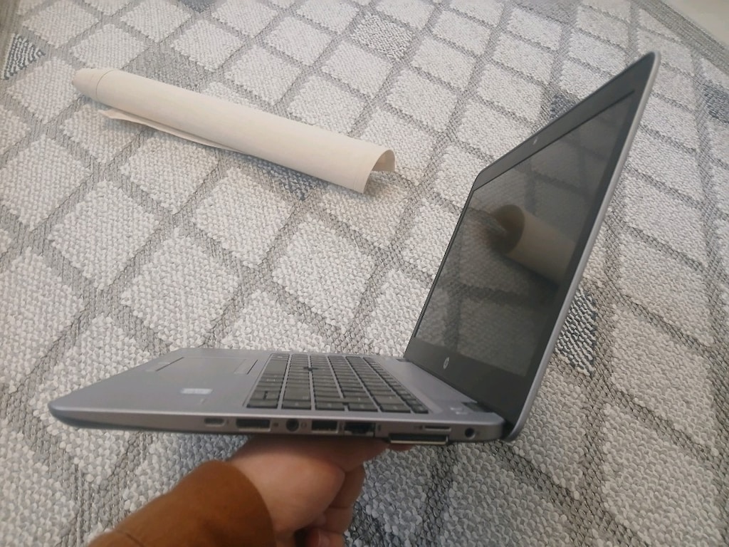 HP ELITEBOOK İ5 6300U 4 256 14 INC HATASIZZ - 4