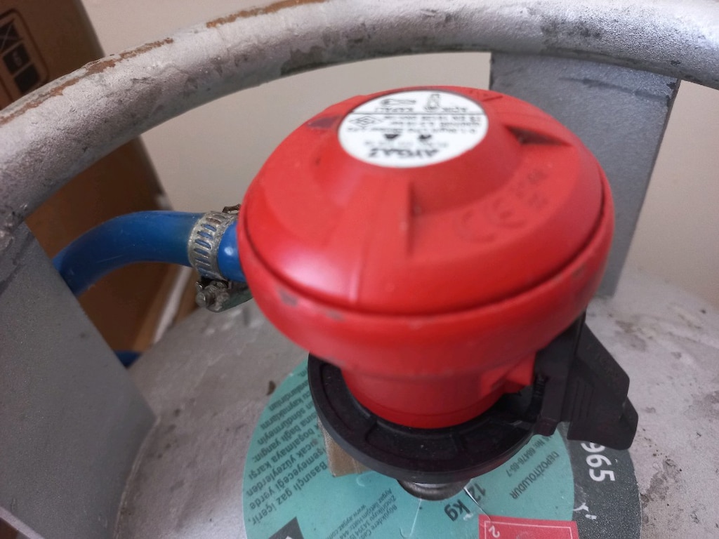 1 Yıllık Orijinal Emniyetli Aygaz Dedantörlü 12 KG Boş Tüp Seti (Beyko - 6