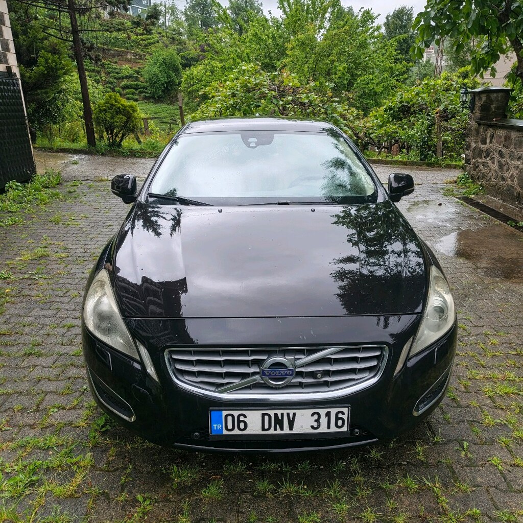 2011 model otomatik 1.6 T4 volvo s60 - 2